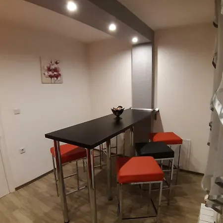 Kaca 1 * バニャ・ルカ